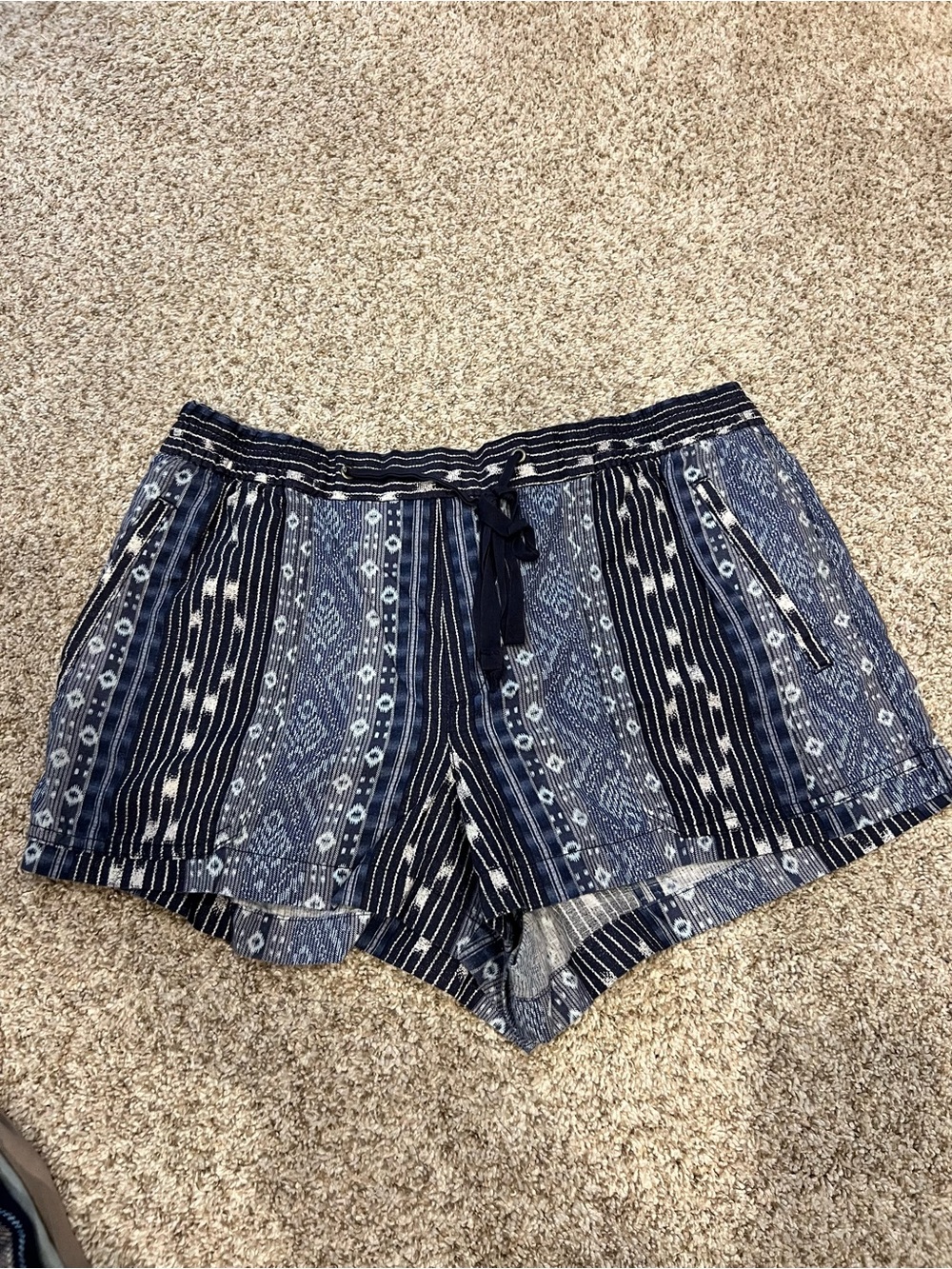 GAP- shorts